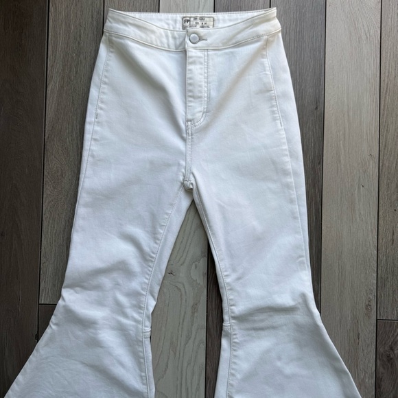 Free People Flared Jeans | Size: 26 | Excellent Condition - Picture 3 of 8